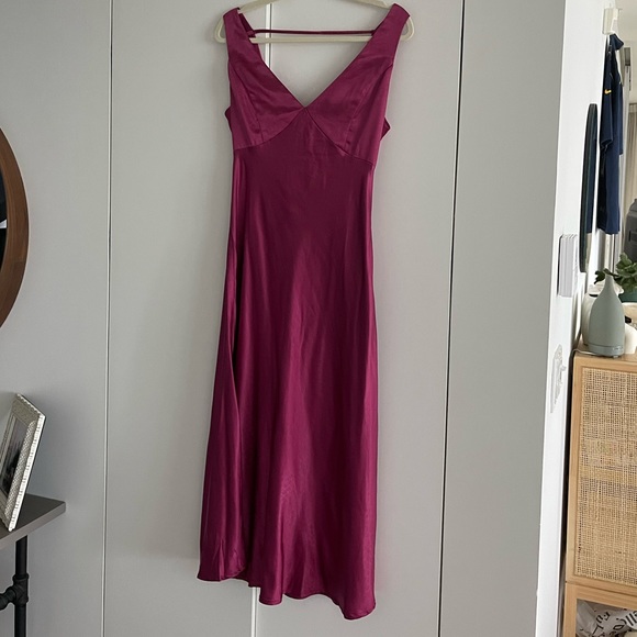 BNWT lulus magenta midi dress - Picture 4 of 8
